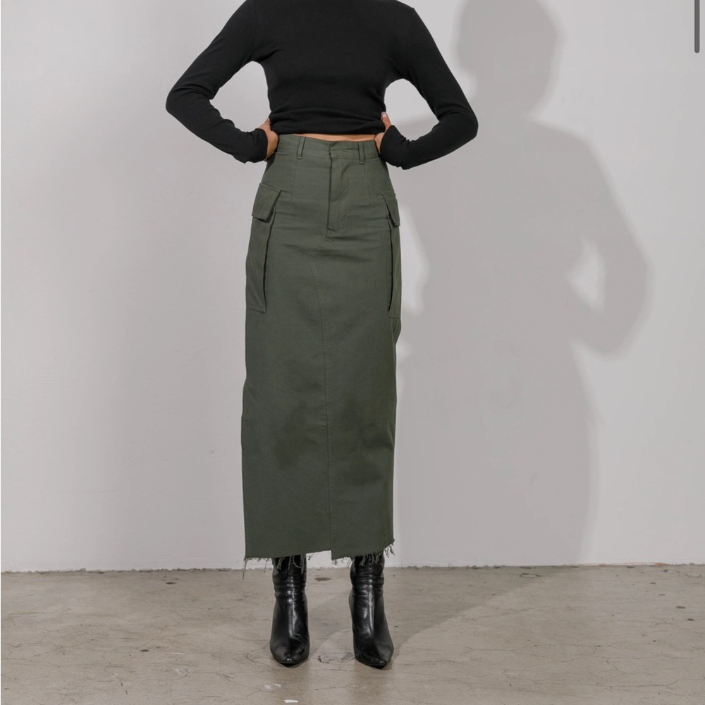 ❗️SOLD❗️ Local European Cargo Skirt - Olive